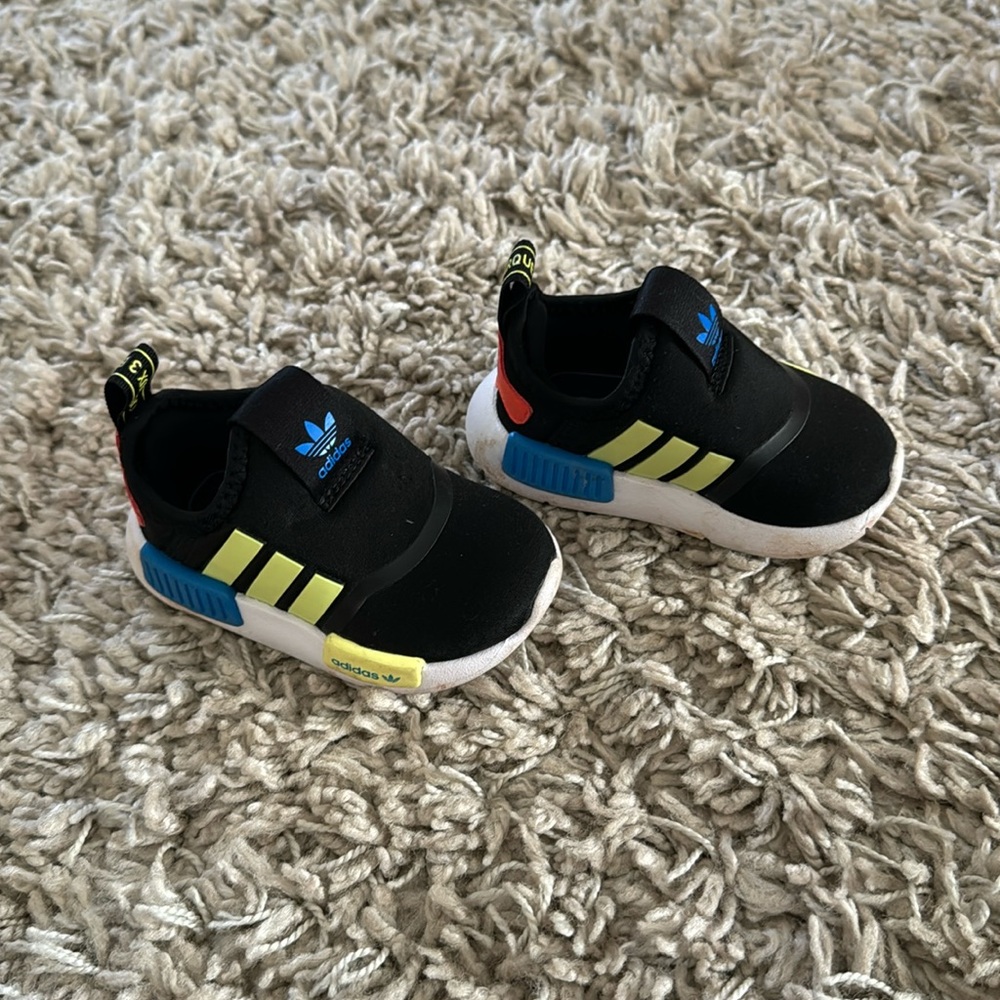 Adidas toddler sneaker